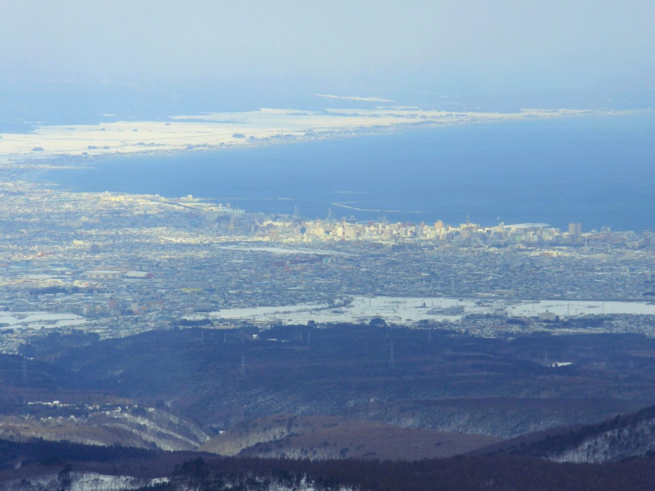 青森県の県庁所在地青森市の風景写真