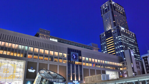 北海道の中心都市札幌市の札幌駅前の風景写真